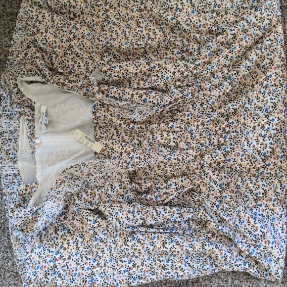 Madewell Ruffle-Strap Square-Neck Midi Dress in Fieldwalk Floral - Picture 4 of 6